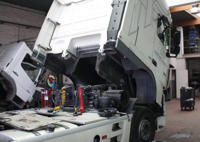 Herstellingen vrachtwagens - trekker